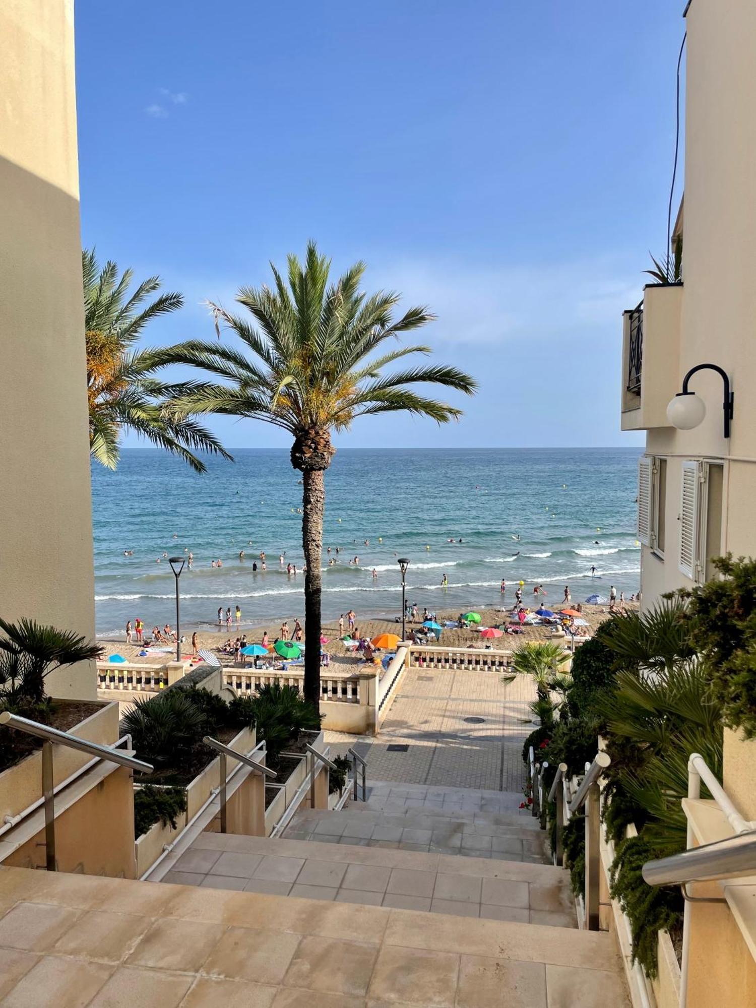 La Marina2 Seaview With Amazing Terrace Leilighet Sitges Eksteriør bilde